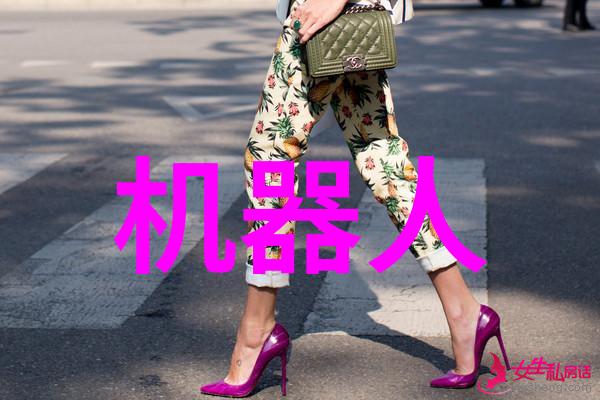 在实施智能化升级时老旧铁路基础设施面临什么挑战和机遇