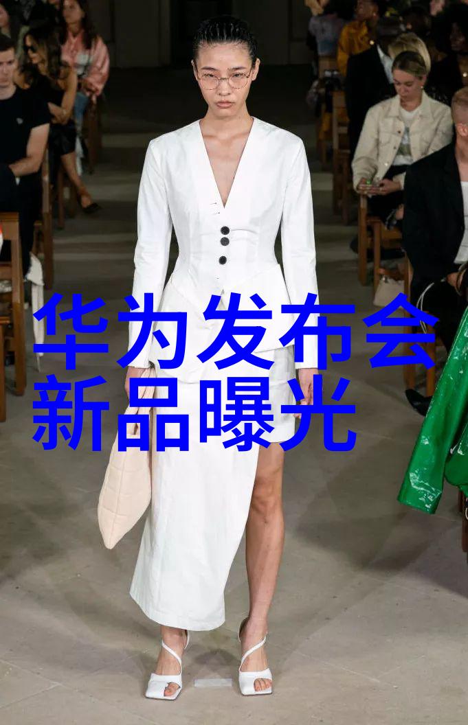 宁荣荣把腿抬高我要进去亲爱的我真的不想再等了