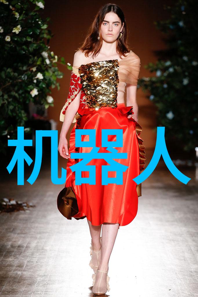 学生可以通过什么途径参与学校组织的实习和就业指导服务