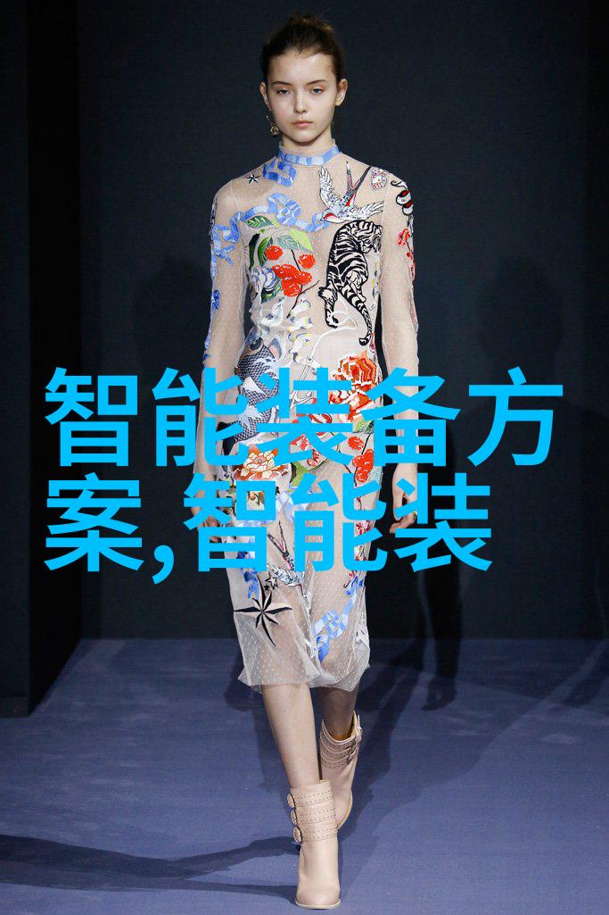 荒漠中的银流镀锌方管的反差故事