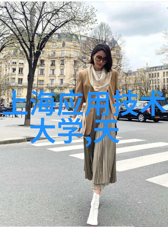 姑父的温暖拥抱缓慢有力挺送侄女的话语中的深意