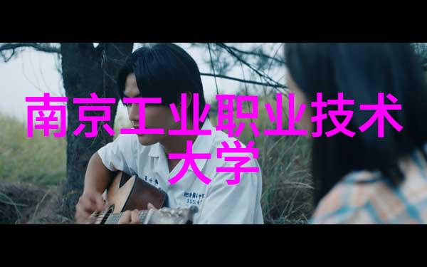 智能服饰的双刃剑穿越时尚与科技的界限